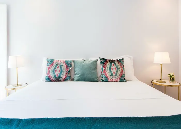 Your Home In Palacio Do Bairro Alto