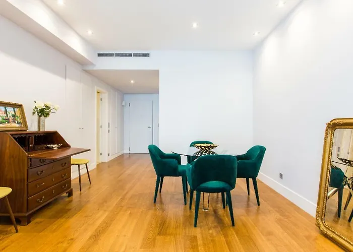 Your Home In Palacio Do Bairro Alto